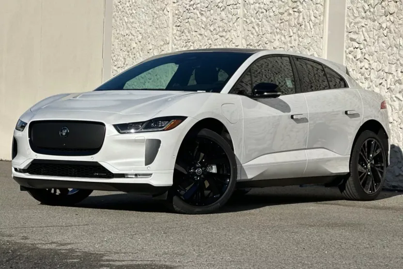 2024 Jaguar I-PACE EV400 HSE photo 1