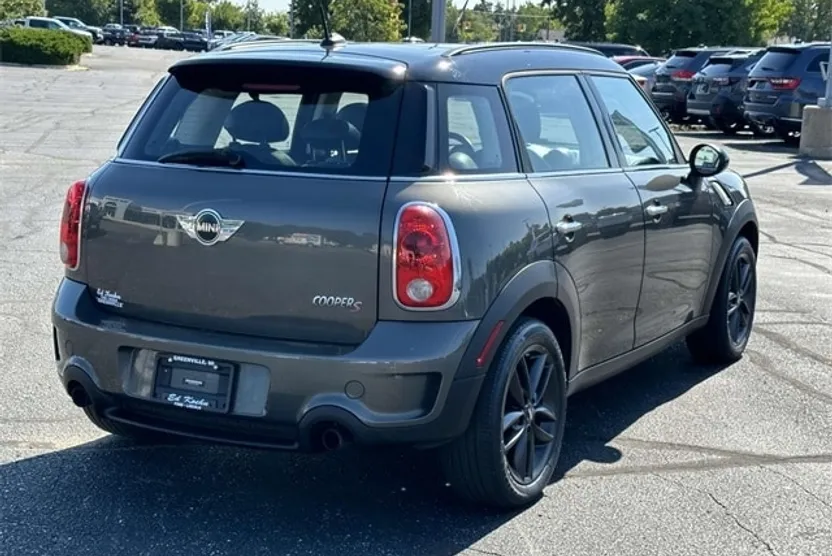 2012 Mini Cooper Base photo 1