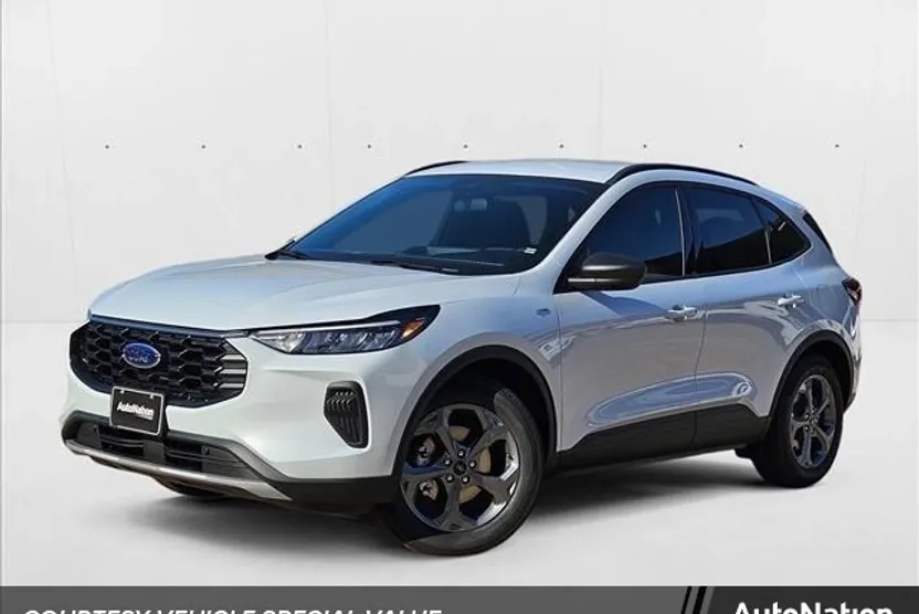 2025 Ford Escape ST-Line photo 1