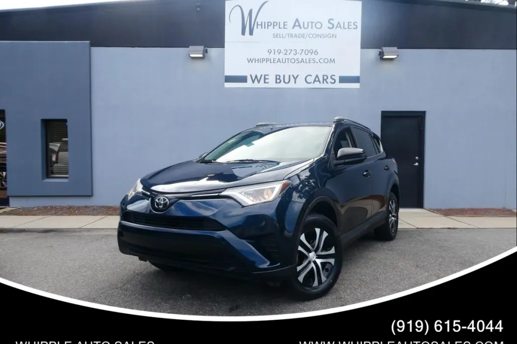 2018 Toyota RAV4 LE Sport photo 1