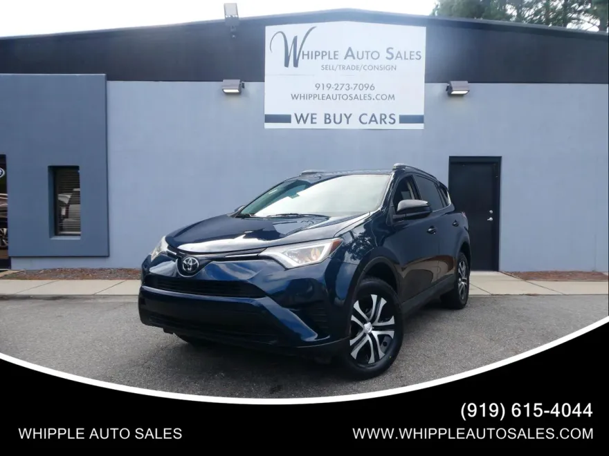 2018 Toyota RAV4 LE Sport photo 1