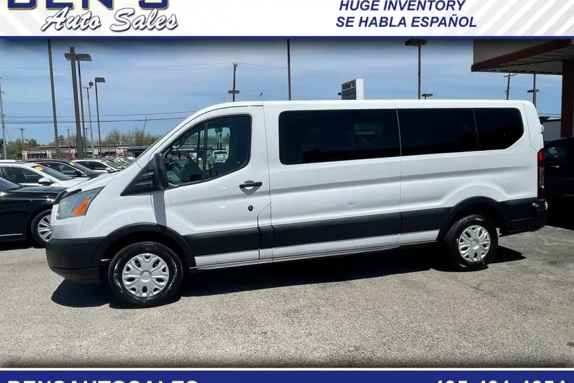 2015 Ford Transit XLT photo 1