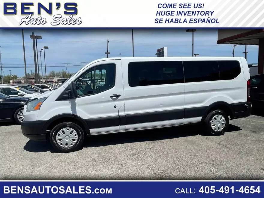 2015 Ford Transit XLT photo 1