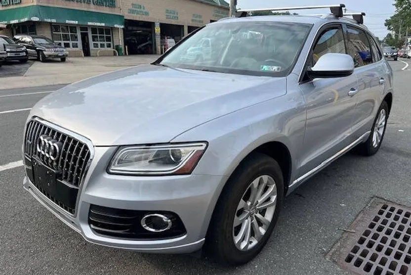 2016 Audi Q5 2.0T Premium photo 1