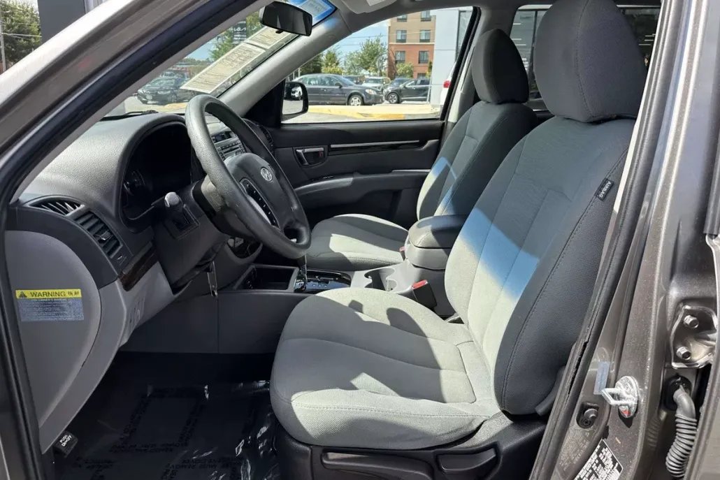 2012 Hyundai Santa Fe GLS Sport photo 1
