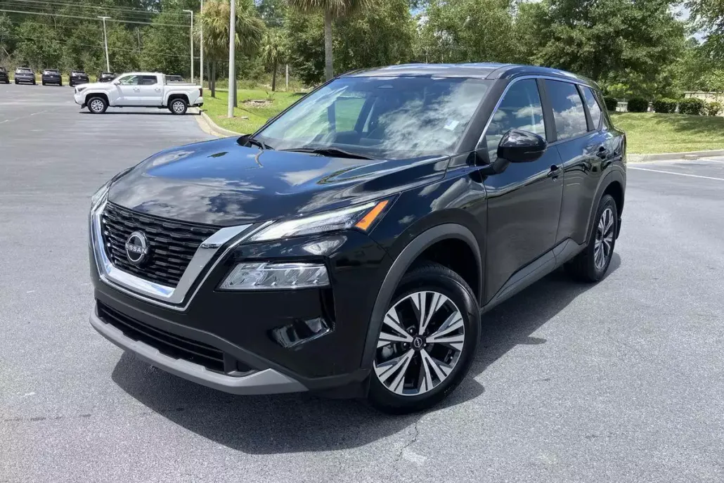 2023 Nissan Rogue SV photo 1