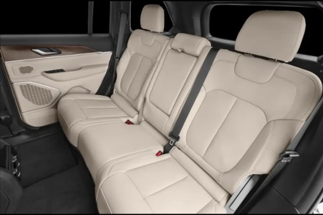 2024 Jeep Cherokee photo 1