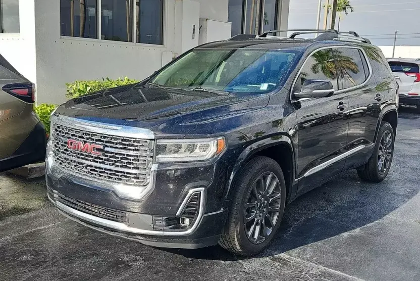 2023 Gmc Acadia Denali photo 1