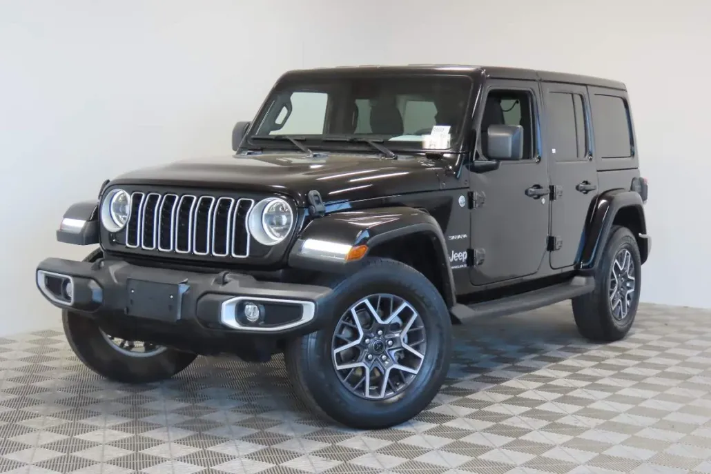 2024 Jeep Wrangler Sahara photo 1