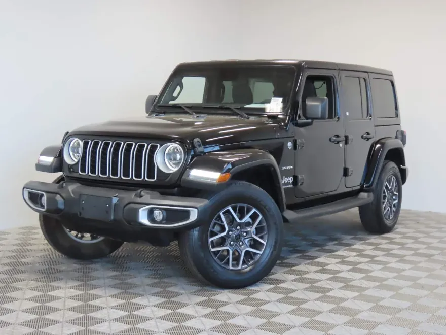 2024 Jeep Wrangler Sahara photo 1
