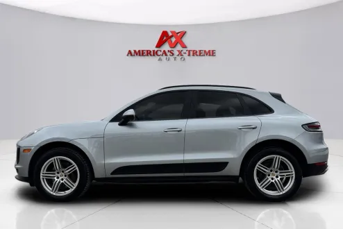 2019 Porsche Macan photo 2
