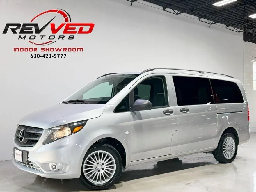 2017 Mercedes Benz Metris Van Passenger photo 1