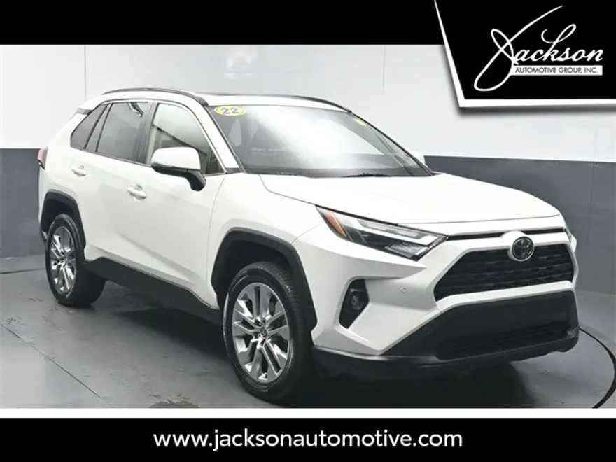 2022 Toyota RAV4 XLE Premium photo 1