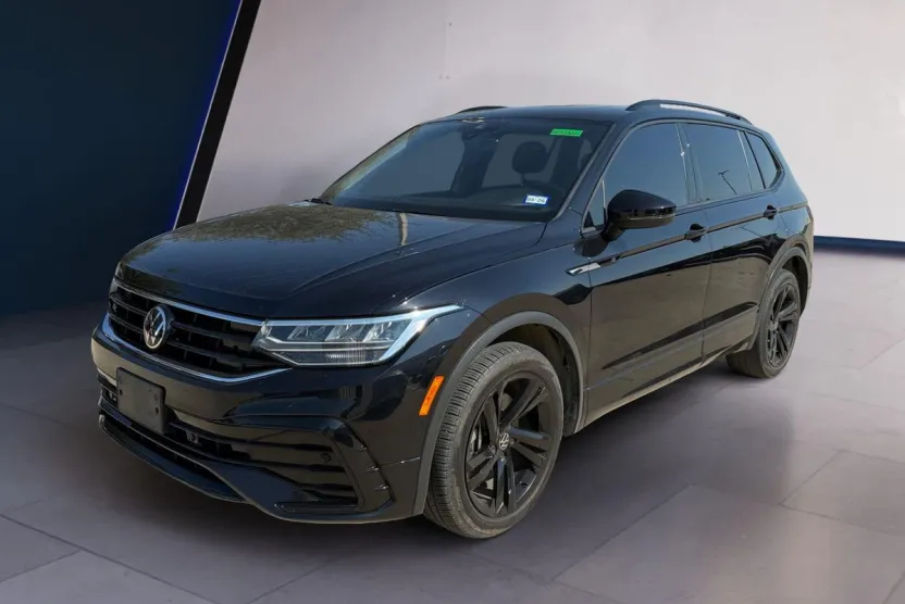 2023 Volkswagen Tiguan SE R-Line Black photo 1