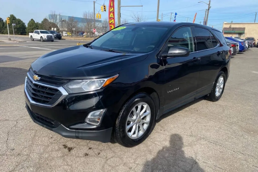2019 Chevrolet Equinox photo 1