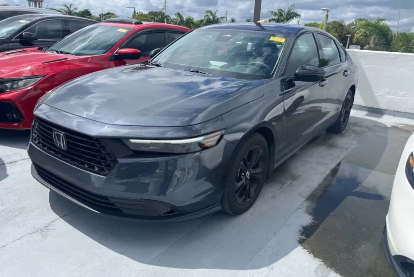 2025 Honda Accord SE photo 1