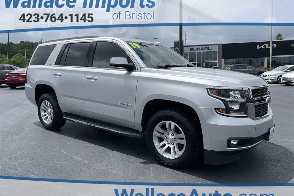 2019 Chevrolet Tahoe LT photo 1