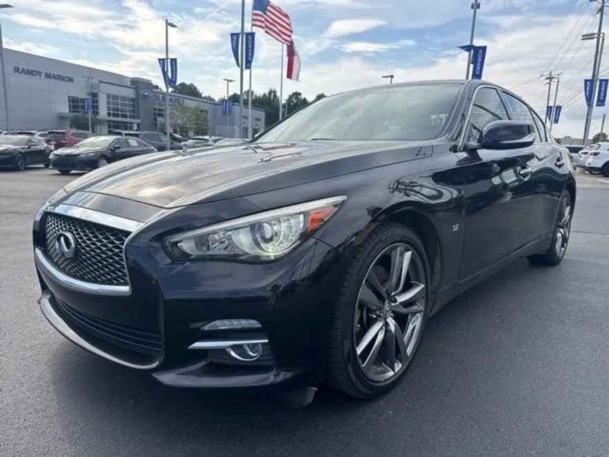 2015 Infiniti Q50 Premium photo 1