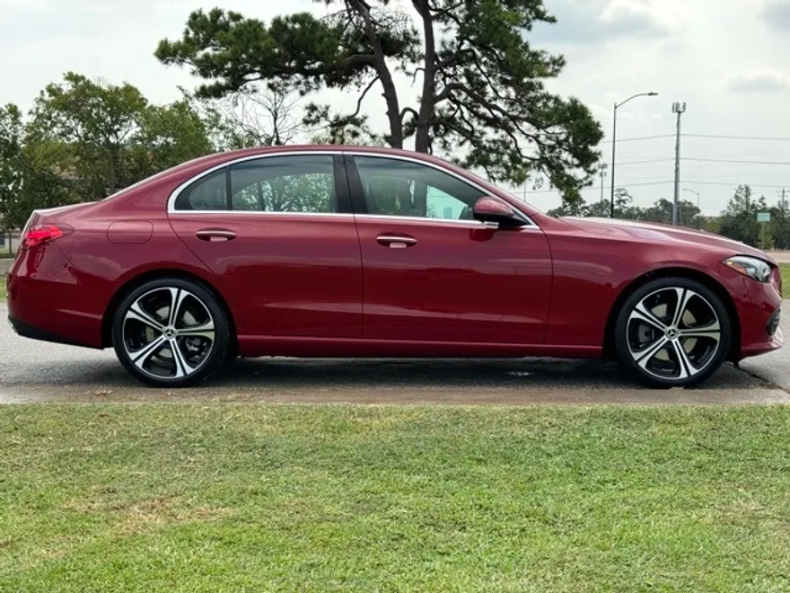 2024 Mercedes Benz C 300 photo 1
