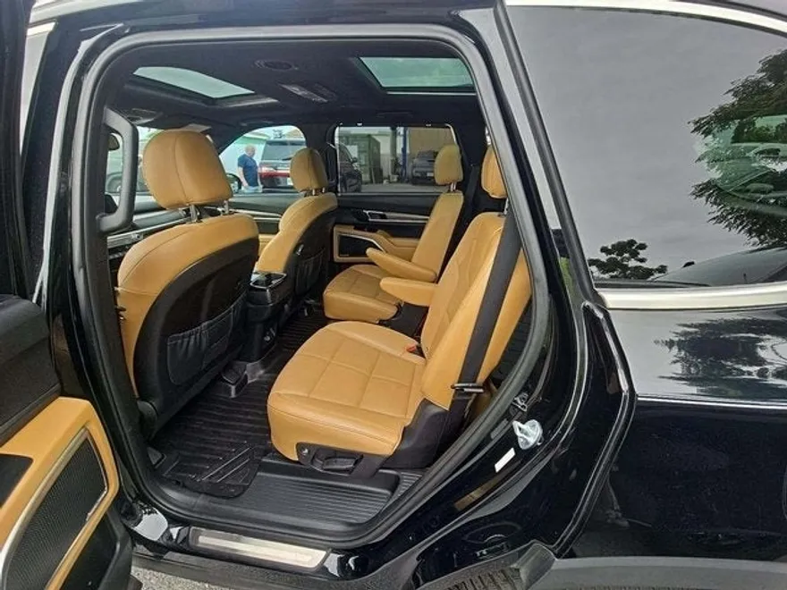 2020 Kia Telluride SX photo 1