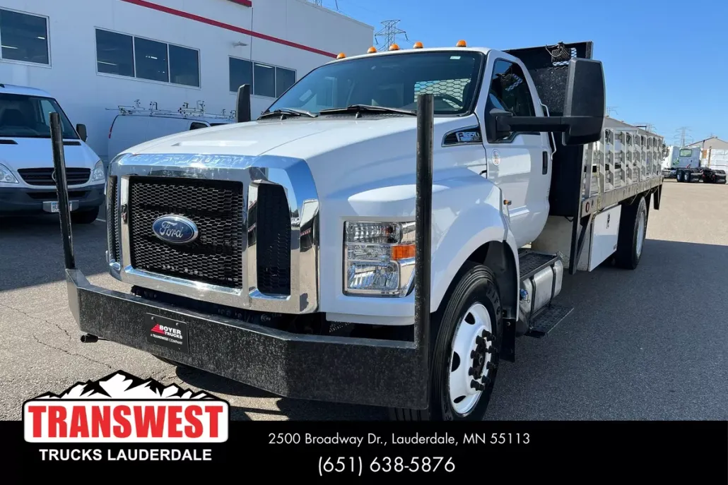 2019 Ford F-650 SuperCab Base photo 1
