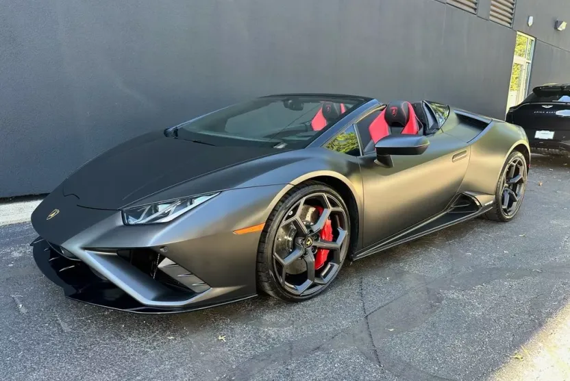 2023 Lamborghini Huracan Evo Base photo 1