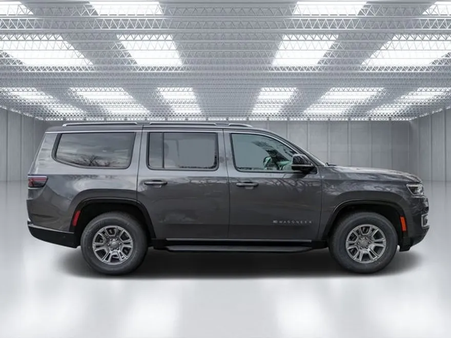 2024 Jeep Wagoneer L Series III photo 1
