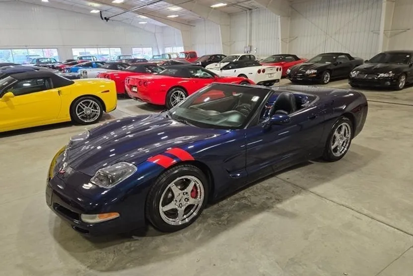 1999 Chevrolet Corvette photo 1
