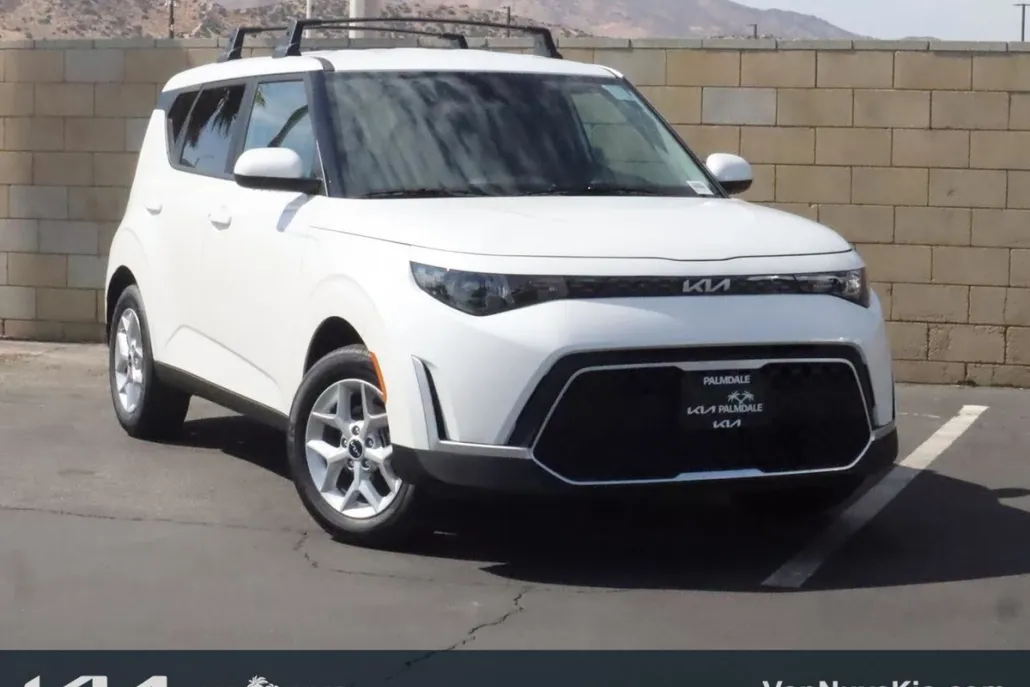 2025 Kia Soul S photo 1