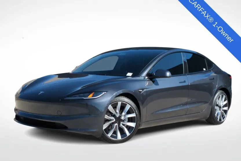 2025 Tesla Model 3 Long Range photo 1