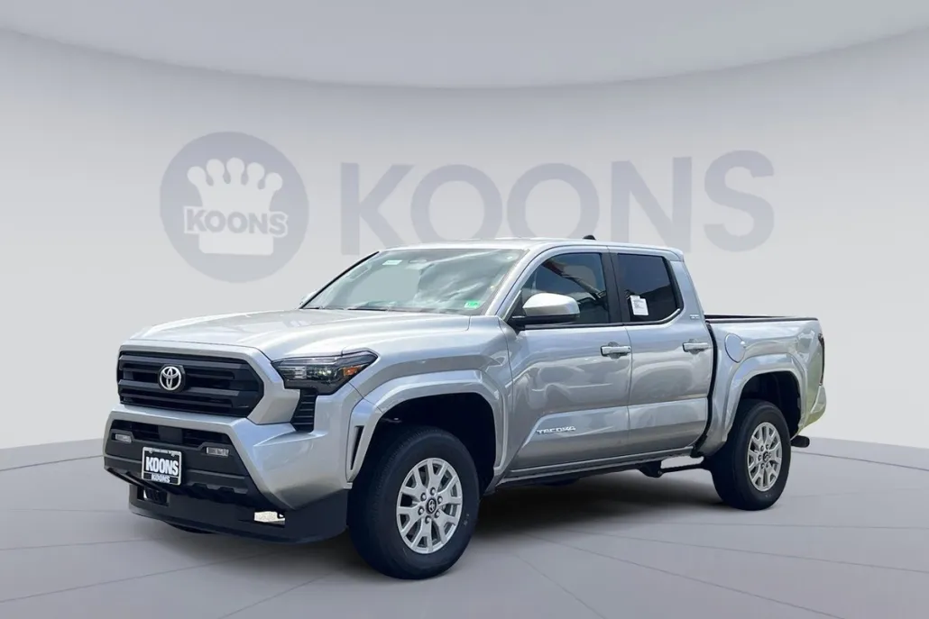 2025 Toyota Tacoma SR5 photo 1