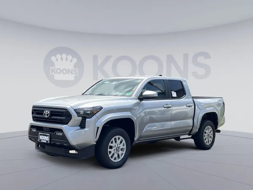 2025 Toyota Tacoma SR5 photo 1