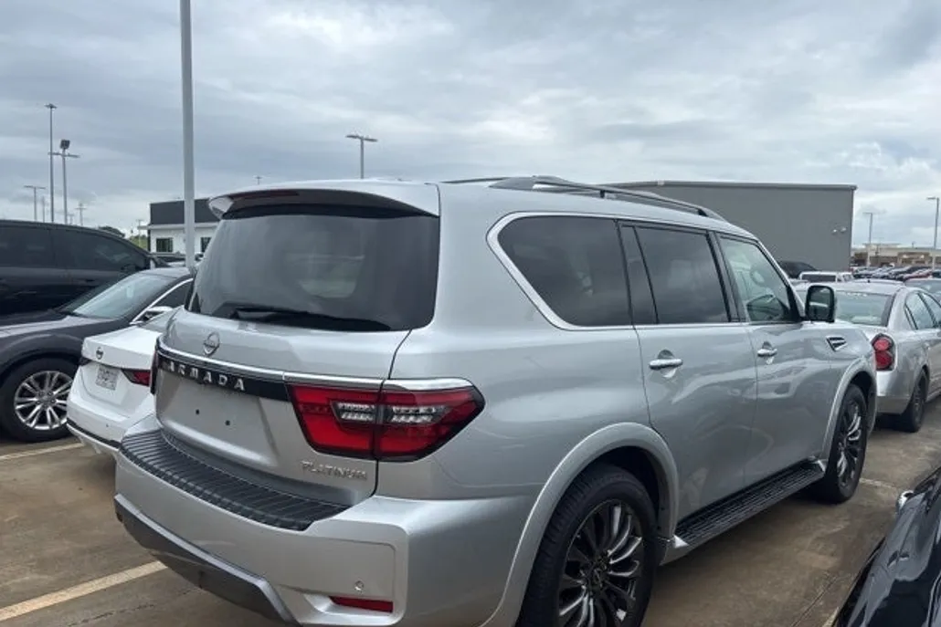 2024 Nissan Armada Platinum photo 1