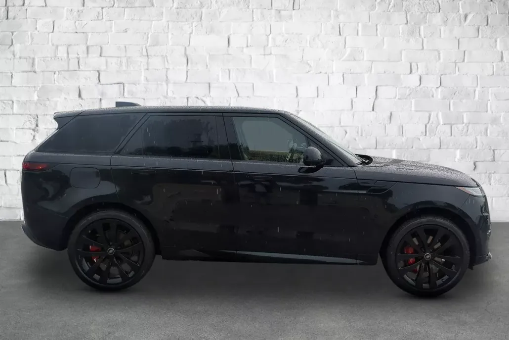 2025 Land Rover Range Rover Sport SE photo 1