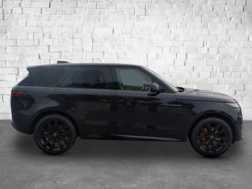 2025 Land Rover Range Rover Sport SE photo 1
