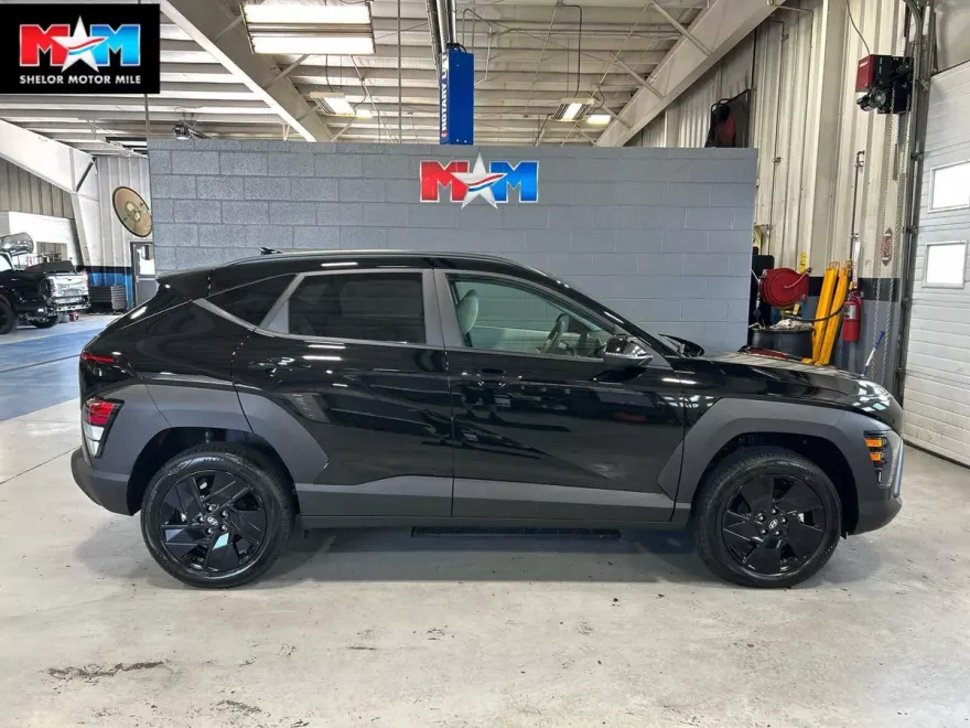 2026 Hyundai Kona SEL photo 1