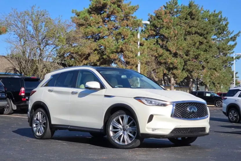 2022 Infiniti QX50 Sensory AWD photo 1