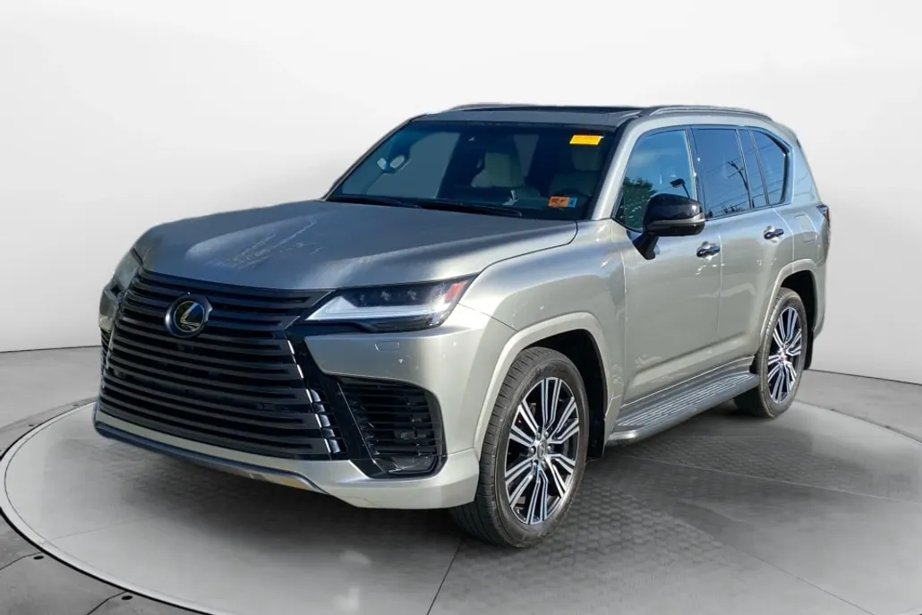 2024 Lexus LX 600 Luxury photo 1