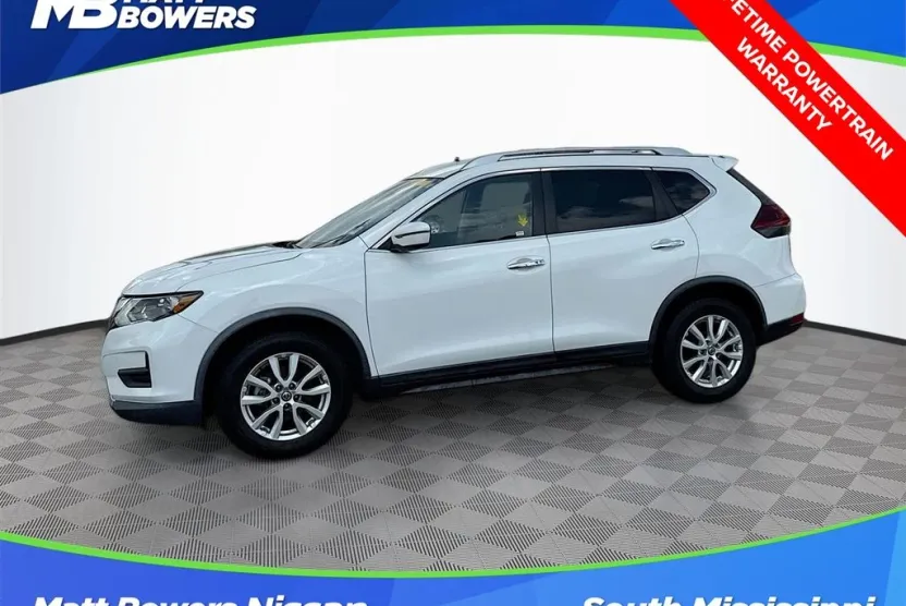 2020 Nissan Rogue SV photo 1