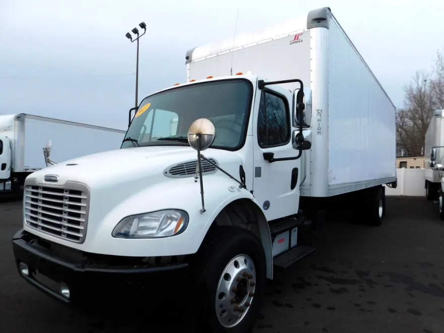 2017 Freightliner M2 106 Medium Duty photo 1