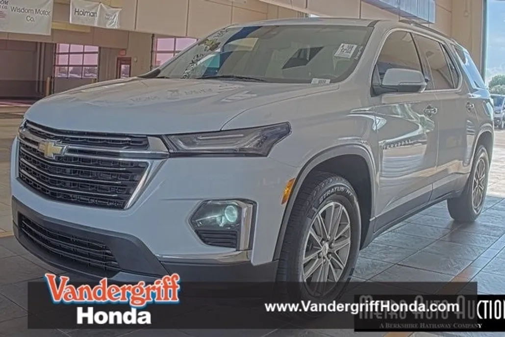 2022 Chevrolet Traverse 1LT photo 1