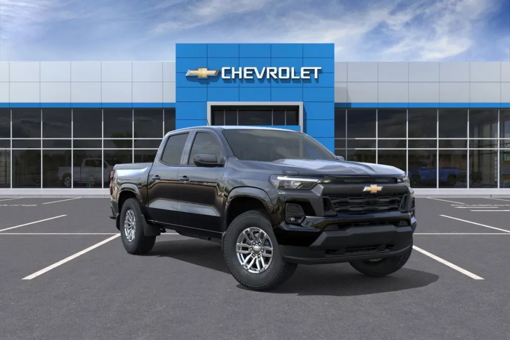2025 Chevrolet Colorado Work Truck LT photo 1