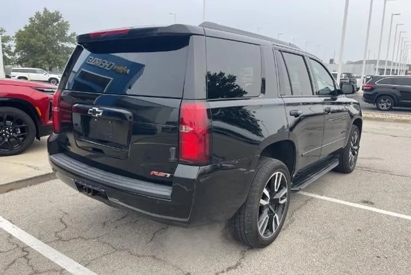2020 Chevrolet Tahoe Premier photo 1