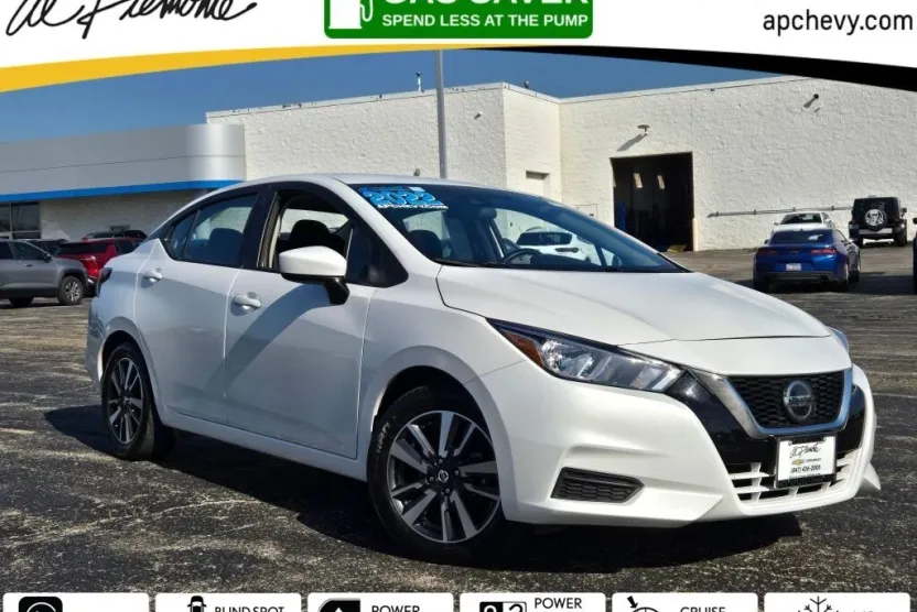 2022 Nissan Versa 1.6 SV photo 1
