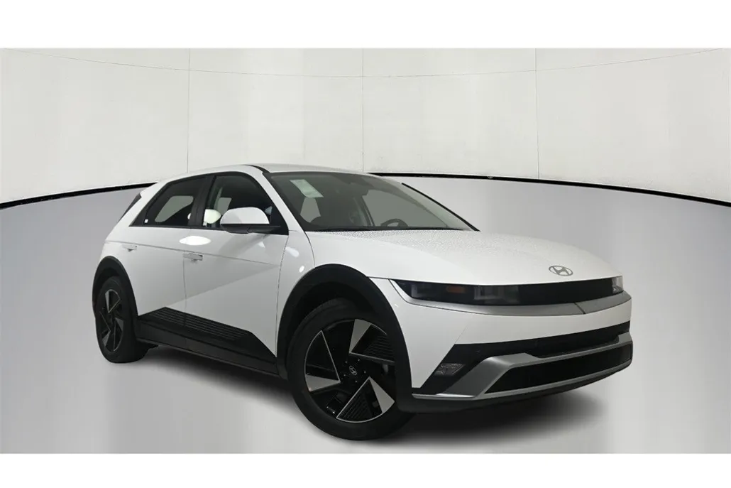 2025 Hyundai Ioniq 5 SE photo 1
