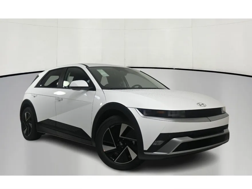 2025 Hyundai Ioniq 5 SE photo 1