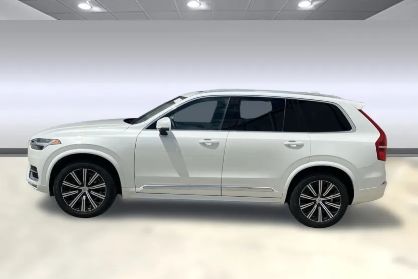 2024 Volvo XC90 B5 AWD Core photo 1