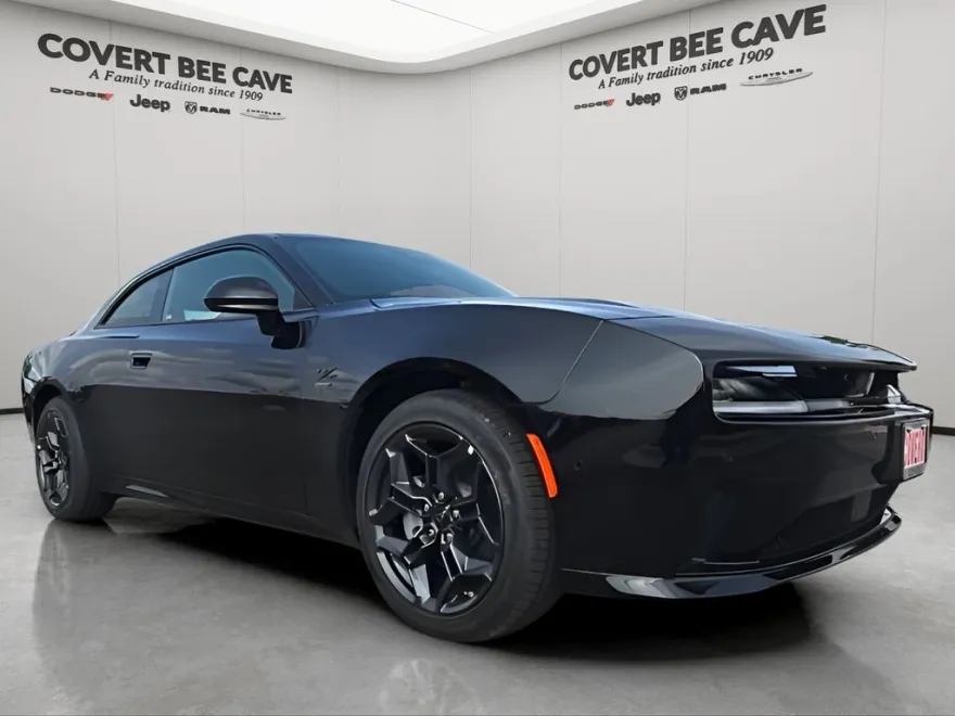 2025 Dodge Charger R/T photo 1