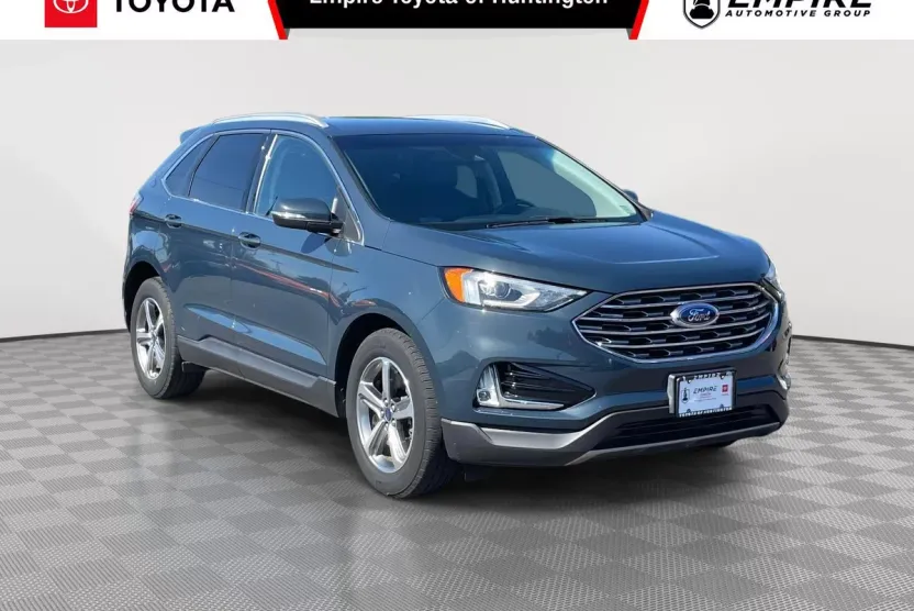 2019 Ford Edge SEL photo 1