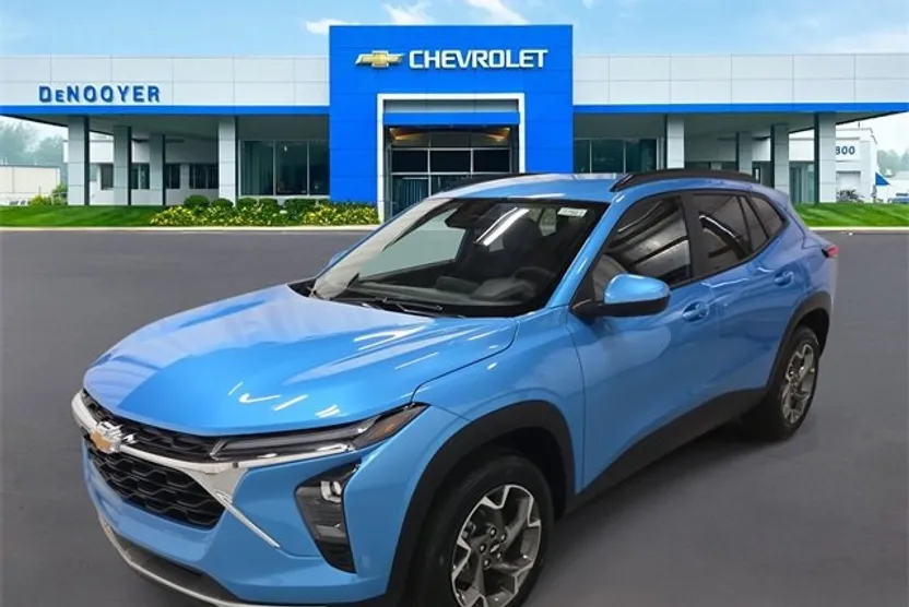 2025 Chevrolet Trax photo 1